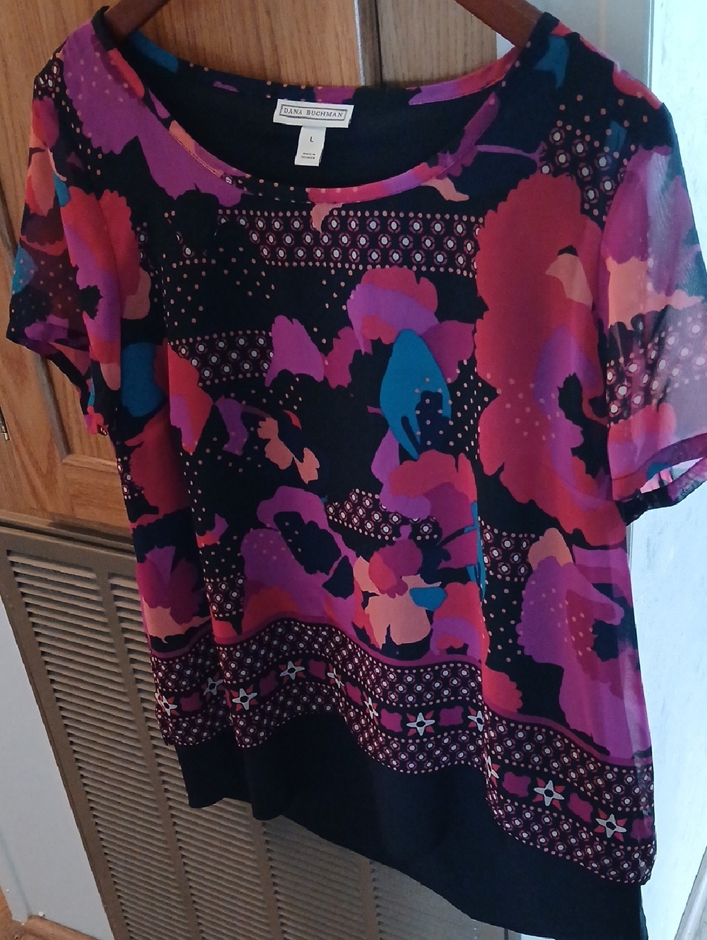 Dana Buchman Black Short Sleeve Top with Purple & Pink Floral Print